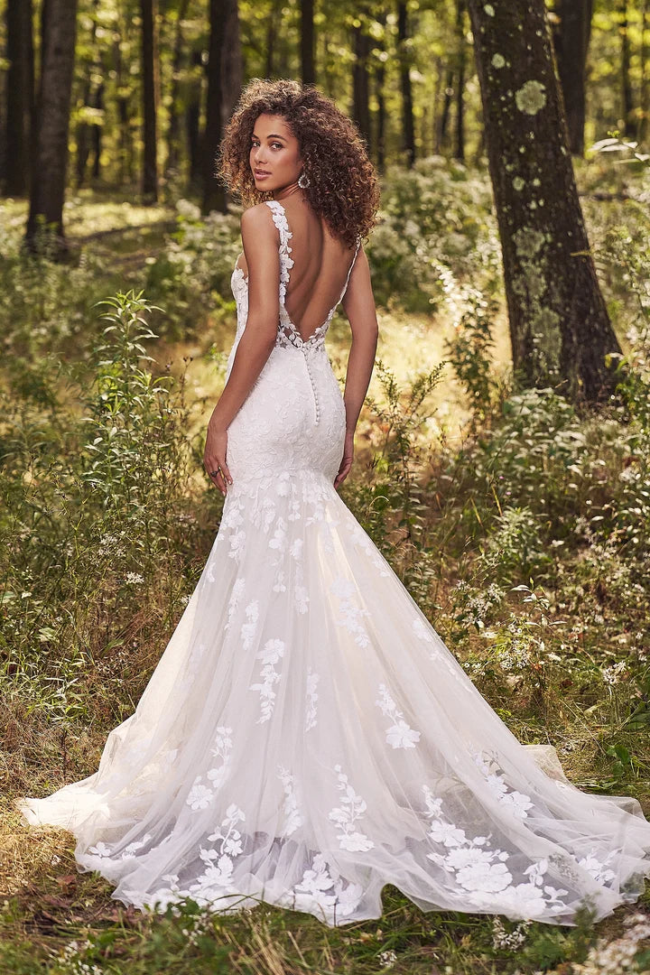Lillian West 66278 | Plunging V-Neck Lace Fit-and-Flare Gown with Low Back, Size 18